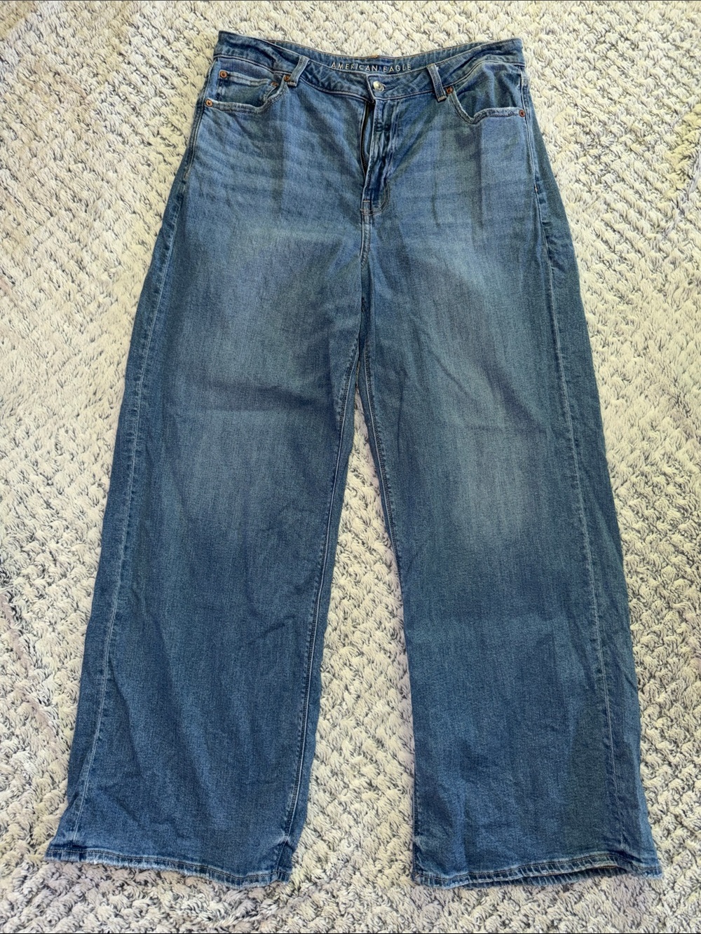 American Eagle Outfitters Men's Relaxed Blue Wide-Leg Jeans